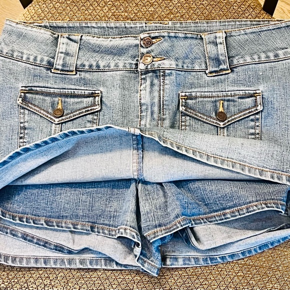 Jordache Blue Denim Scort - Picture 2 of 8